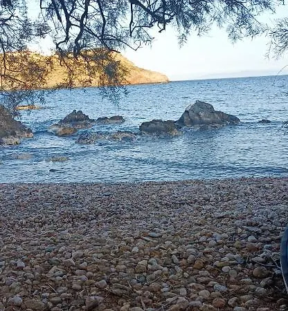 Peristeronas Nyaraló *