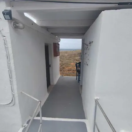 Peristeronas Liaropá