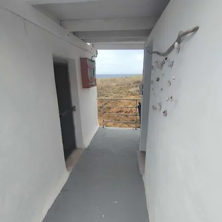 Peristeronas Nyaraló