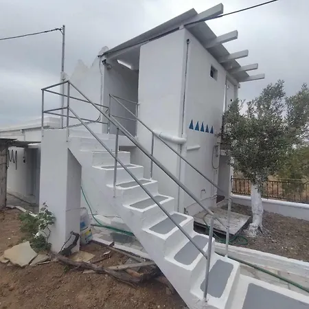 Nyaraló Peristeronas Liaropá