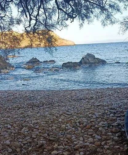 Peristeronas Casa de Férias *