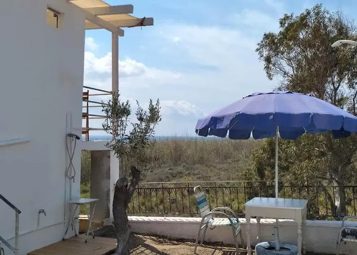 Casa de Férias Peristeronas Liaropa