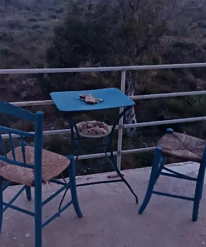 Peristeronas * Liaropa