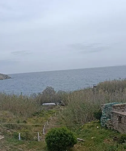 Peristeronas Casa de Férias *