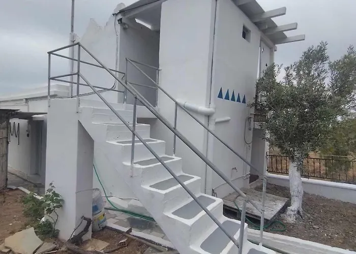 Casa de Férias Peristeronas Liaropa